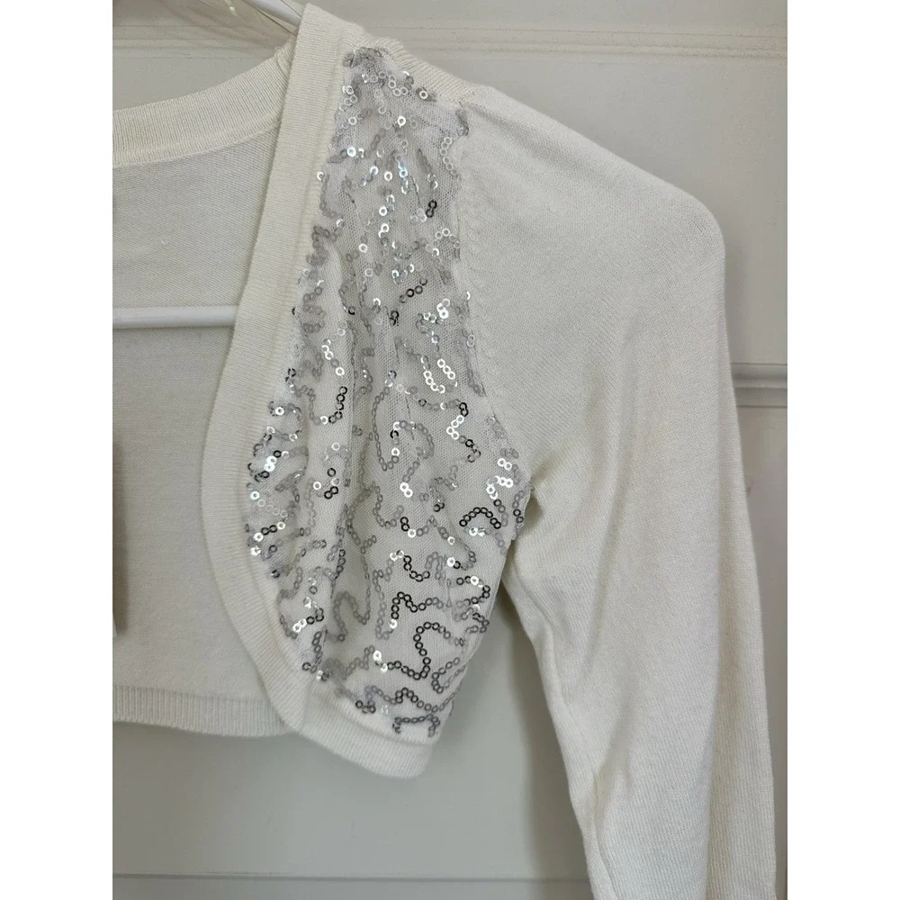 NWT Place‎ Girls Ivory Silver Sequin Cropped Fancy Cardigan Sweater Size Med 7/8 - Picture 2 of 8